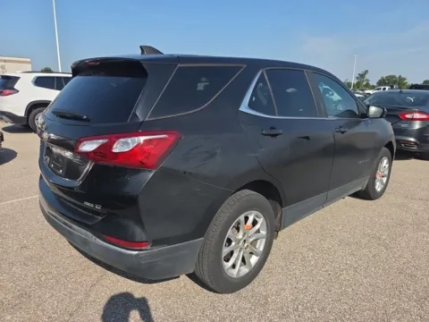 More photos of 2021 Chevrolet Equinox LT at Cassill Motors, IA
