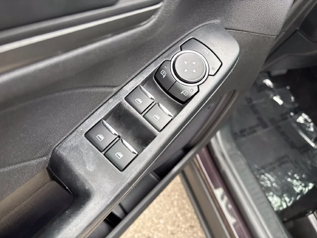 Ford Escape photo 14
