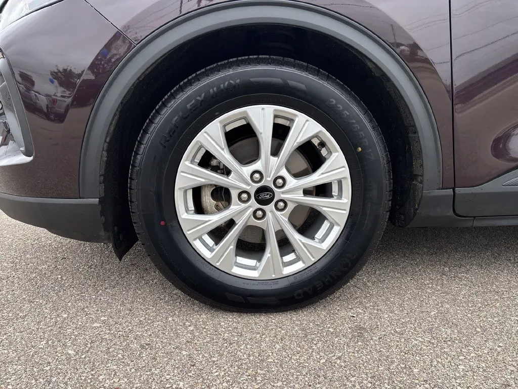 Ford Escape photo 28