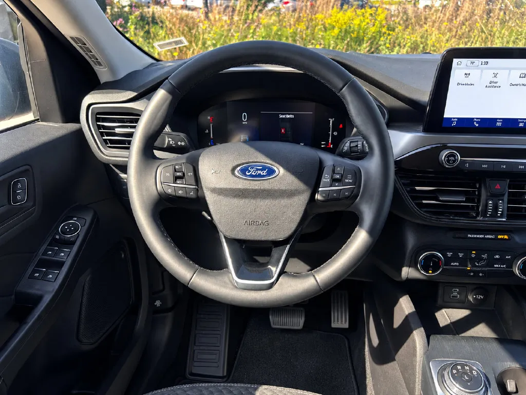 Ford Escape photo 17