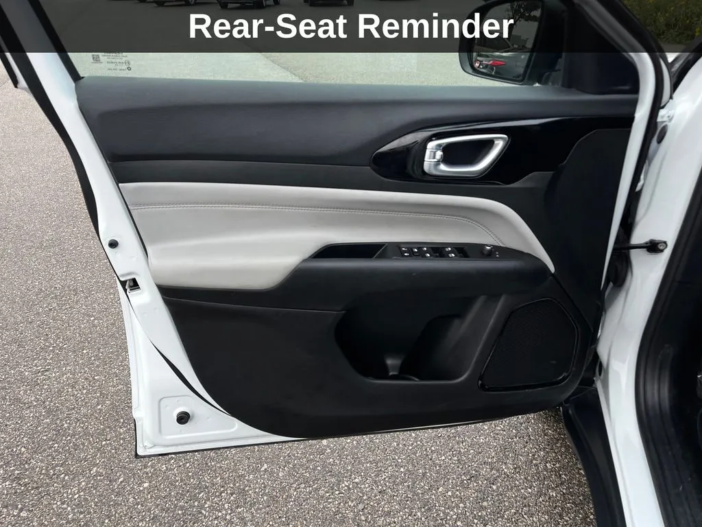 Jeep Compass photo 13