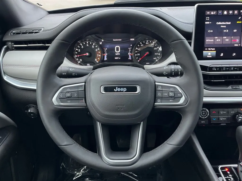 Jeep Compass photo 19