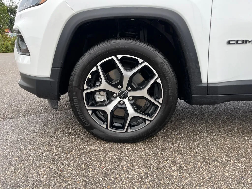 Jeep Compass photo 29