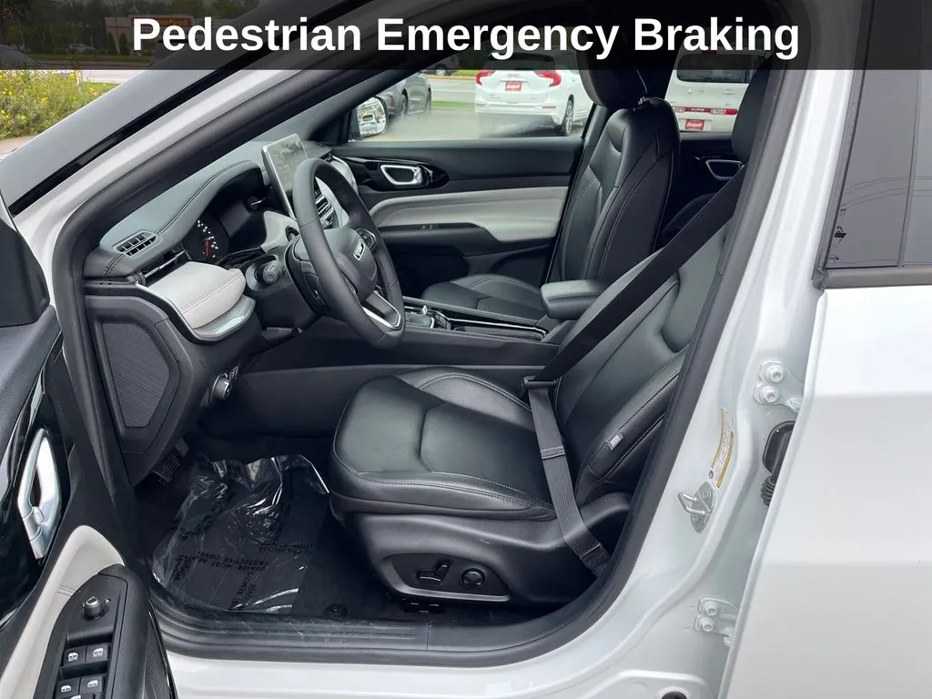 Jeep Compass photo 12