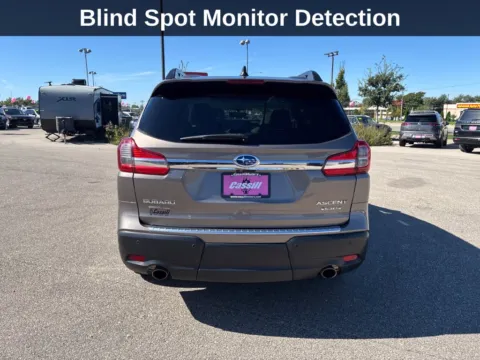 More photos of 2022 Subaru Ascent Limited at Cassill Motors, IA