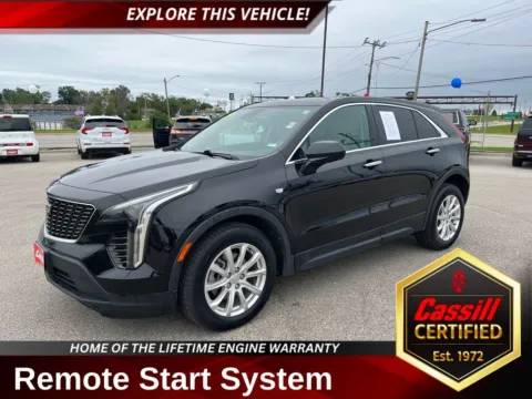Black 2020 Cadillac XT4 Luxury for sale in Cedar Rapids, IA