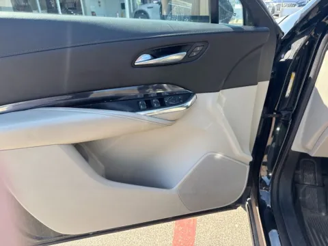 More photos of 2020 Cadillac XT4 Luxury at Cassill Motors, IA