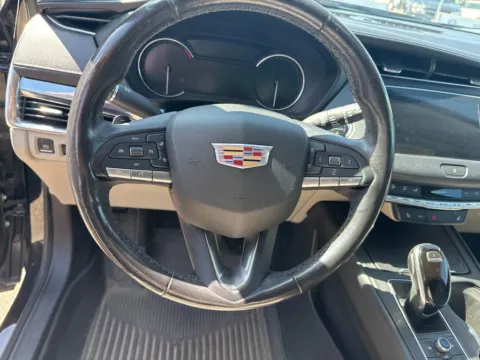 More photos of 2020 Cadillac XT4 Luxury at Cassill Motors, IA