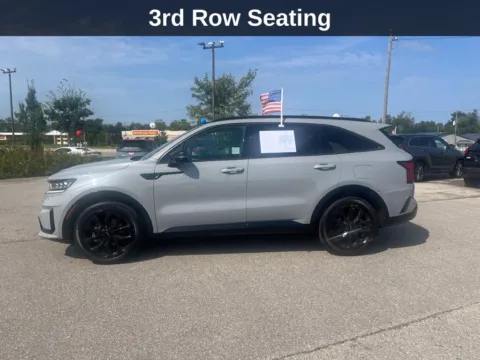 Photos of 2022 Kia Sorento SX-Prestige for sale in Cedar Rapids, IA at Cassill Motors