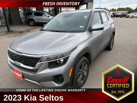 Gray 2023 Kia Seltos S for sale in Cedar Rapids, IA