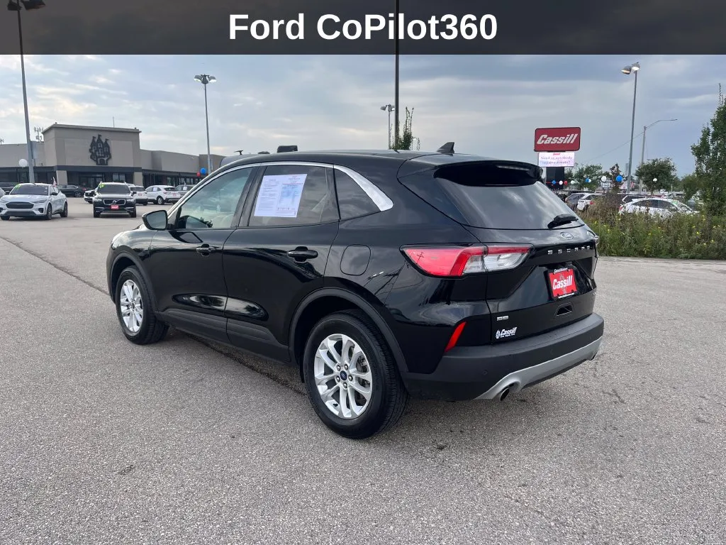 Ford Escape photo 3