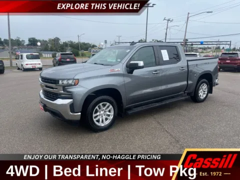 Gray 2019 Chevrolet Silverado 1500 LT for sale in Cedar Rapids, IA