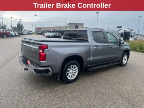 More photos of 2019 Chevrolet Silverado 1500 LT at Cassill Motors, IA