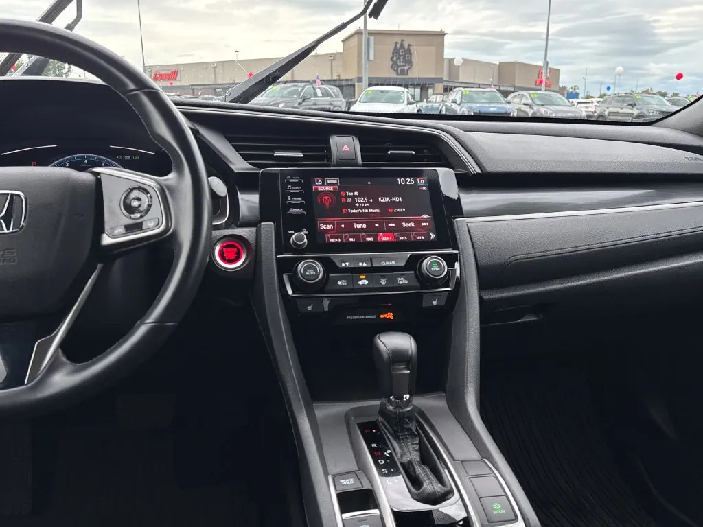 Honda Civic photo 22