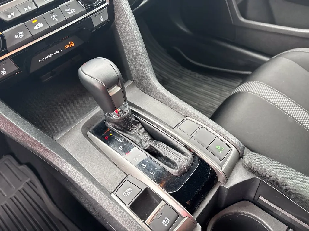 Honda Civic photo 23