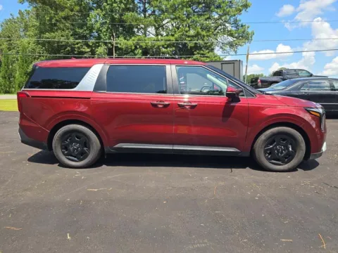 More photos of 2026 Kia Carnival LXS at Cassill Motors, IA