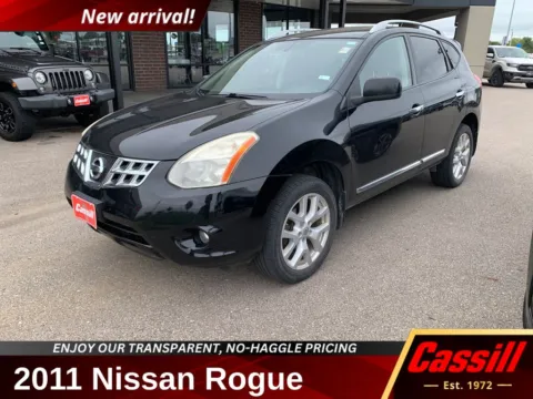 Black 2011 Nissan Rogue SV for sale in Cedar Rapids, IA
