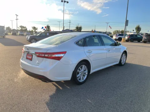 More photos of 2013 Toyota Avalon XLE at Cassill Motors, IA