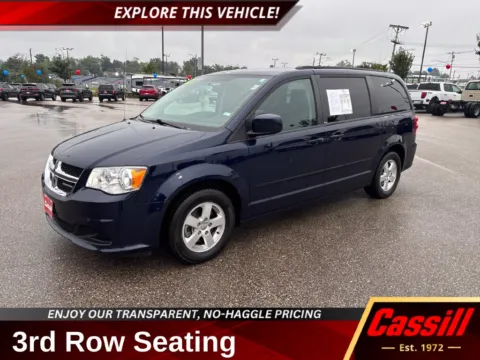 Blue 2012 Dodge Grand Caravan SXT for sale in Cedar Rapids, IA