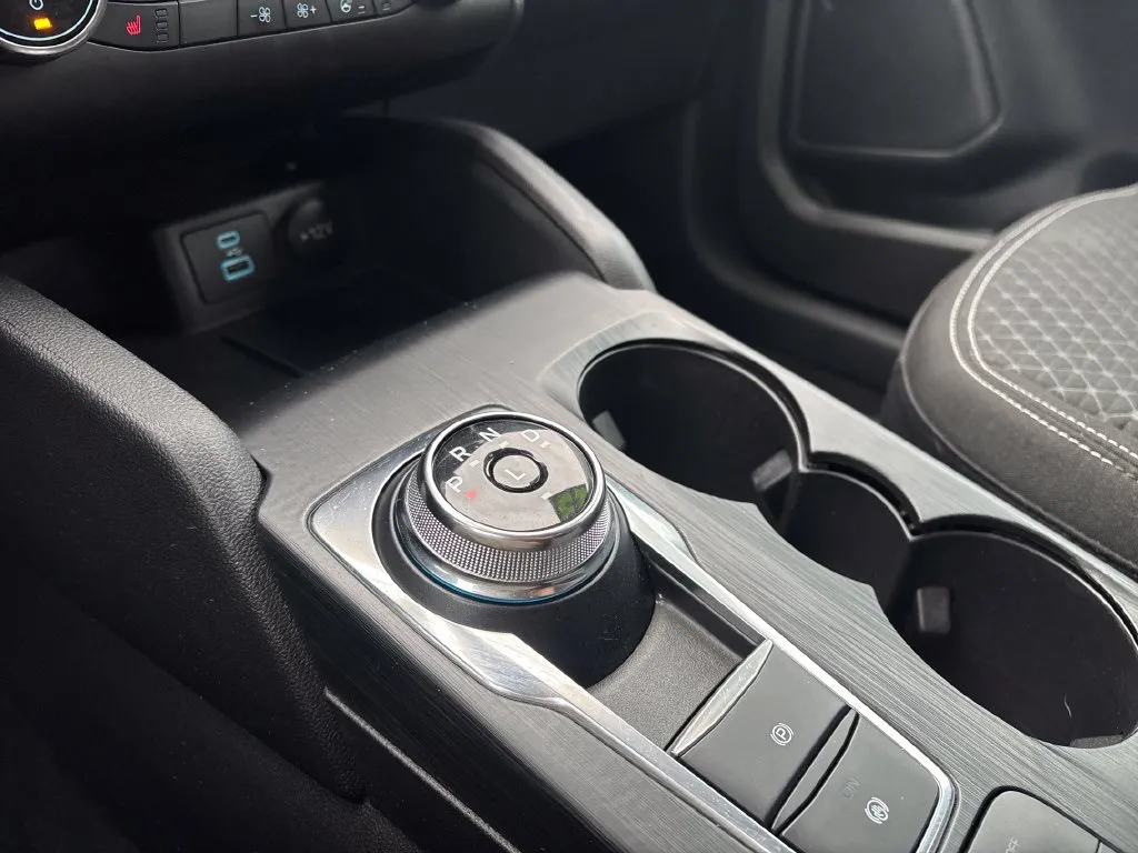 Ford Escape photo 24
