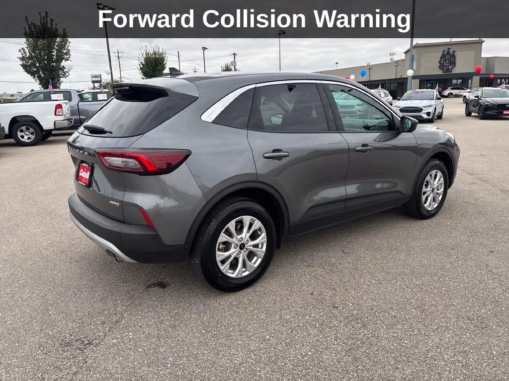 Ford Escape photo 6