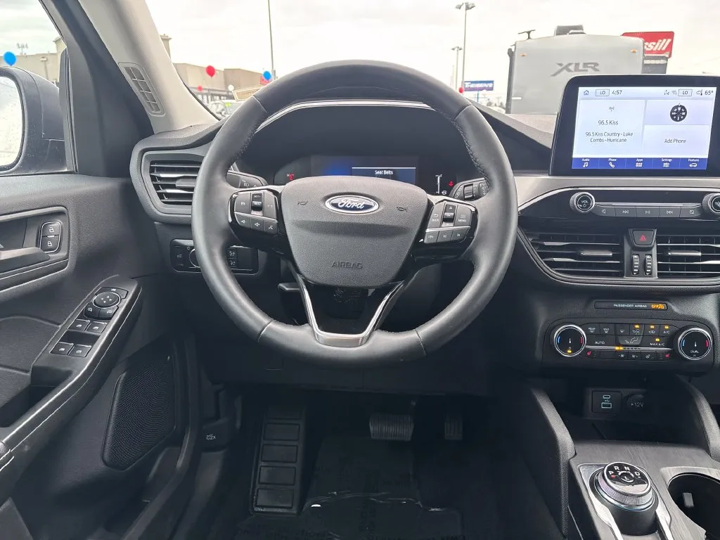 Ford Escape photo 18