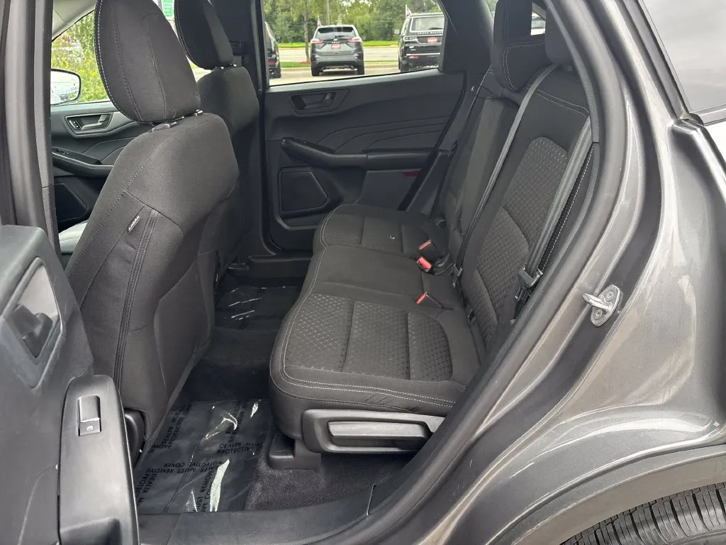 Ford Escape photo 27