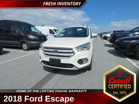 White 2018 Ford Escape Titanium for sale in Cedar Rapids, IA