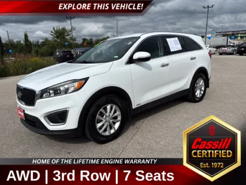 White 2018 Kia Sorento LX for sale in Cedar Rapids, IA