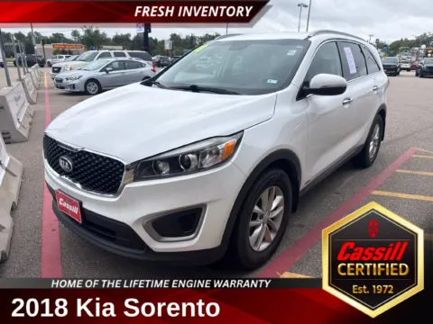 White 2018 Kia Sorento LX for sale in Cedar Rapids, IA