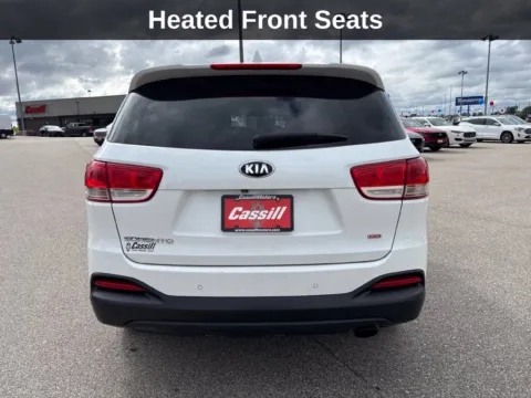 More photos of 2018 Kia Sorento LX at Cassill Motors, IA