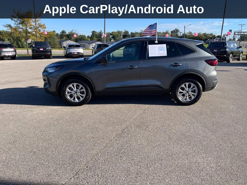 Ford Escape photo 2