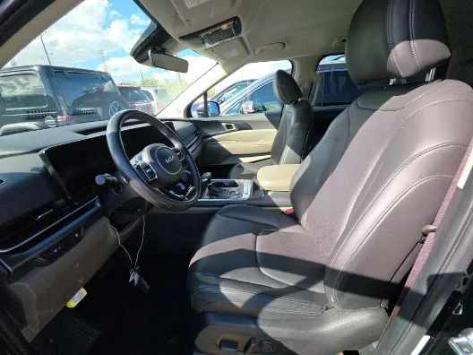 Kia Carnival photo 8