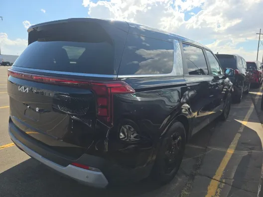 Kia Carnival photo 5