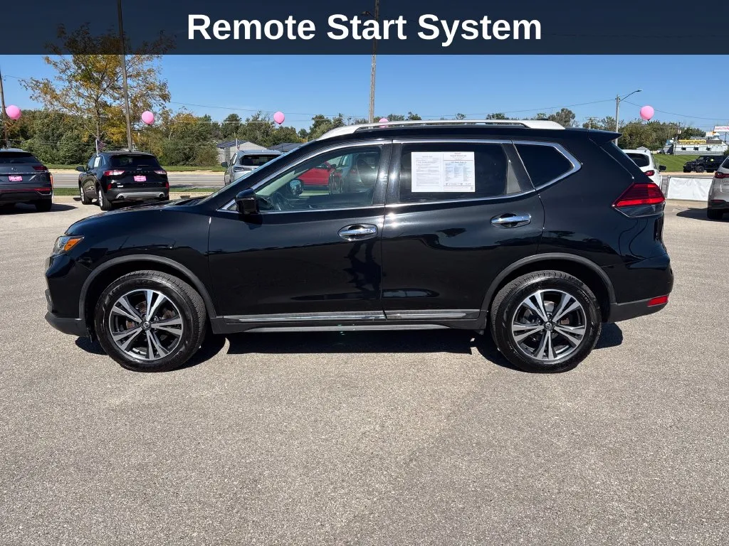 Nissan Rogue photo 2