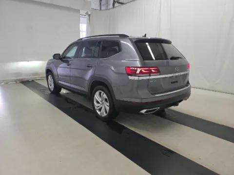 Photos of 2023 Volkswagen Atlas 3.6L V6 SE w/Technology for sale in Cedar Rapids, IA at Cassill Motors