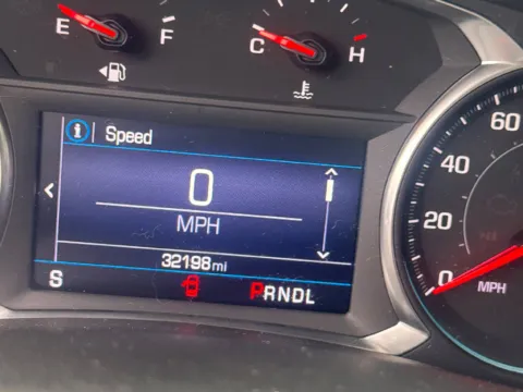 More photos of 2019 Chevrolet Equinox LT at Cassill Motors, IA