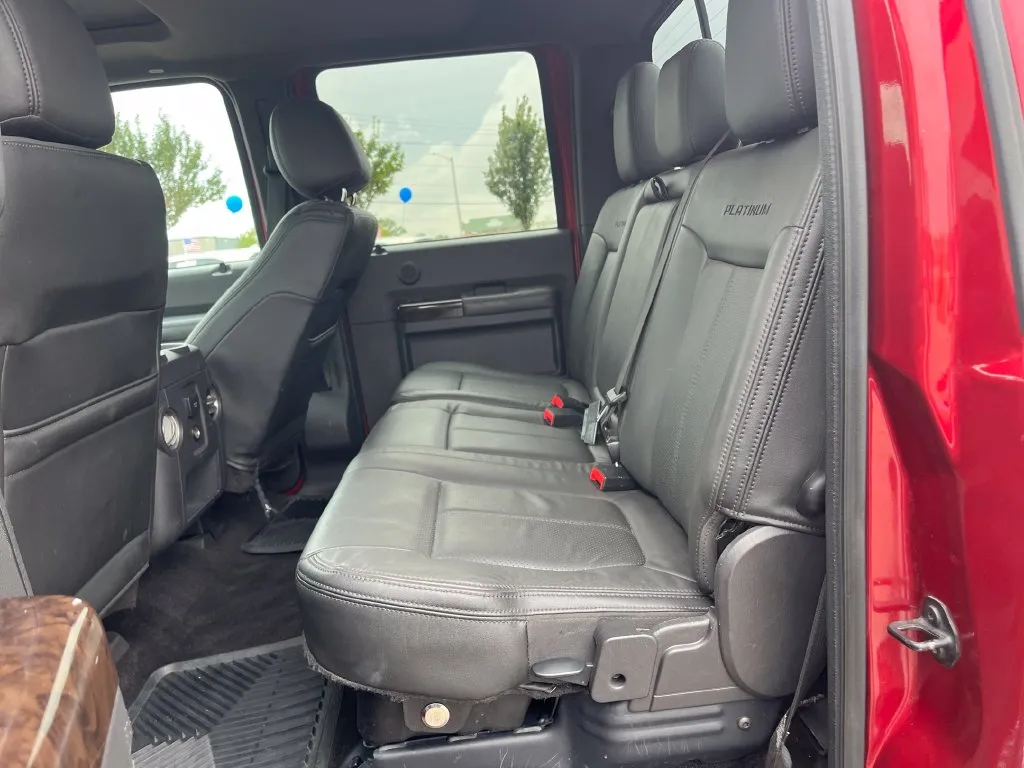 Ford F-250SD photo 14