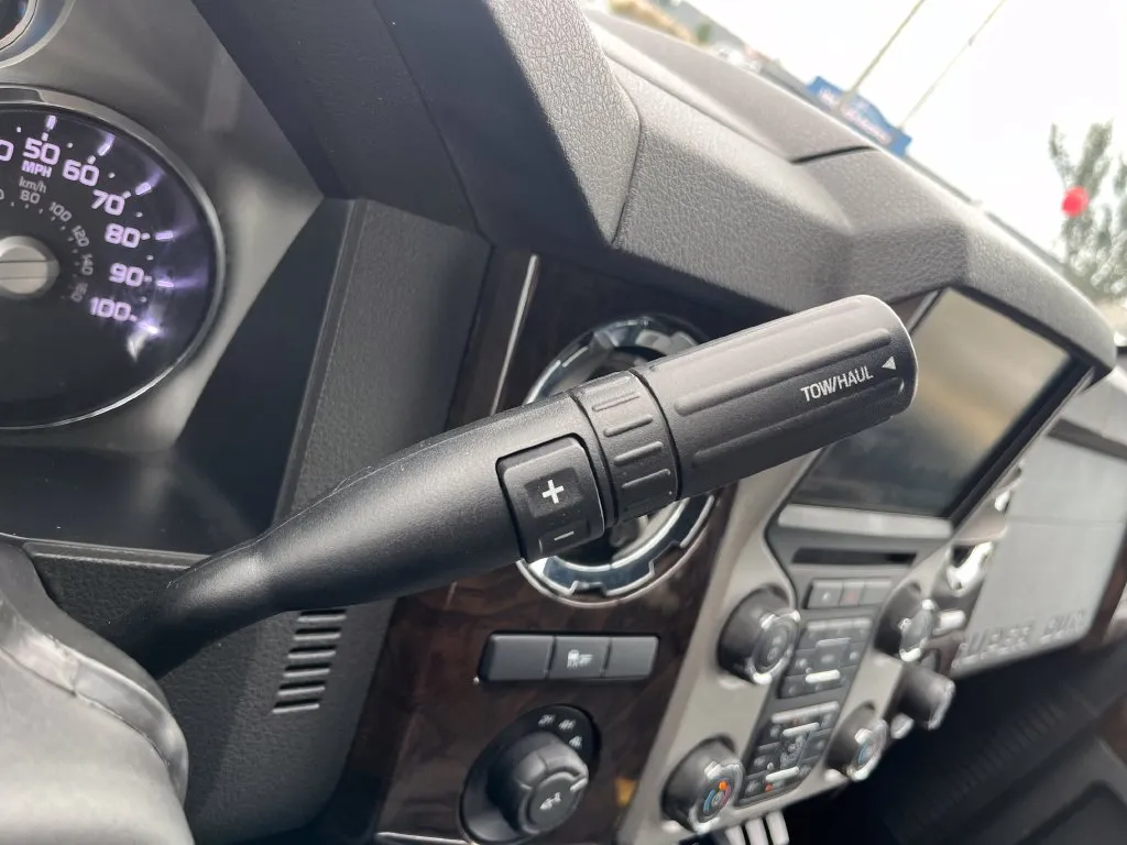 Ford F-250SD photo 23