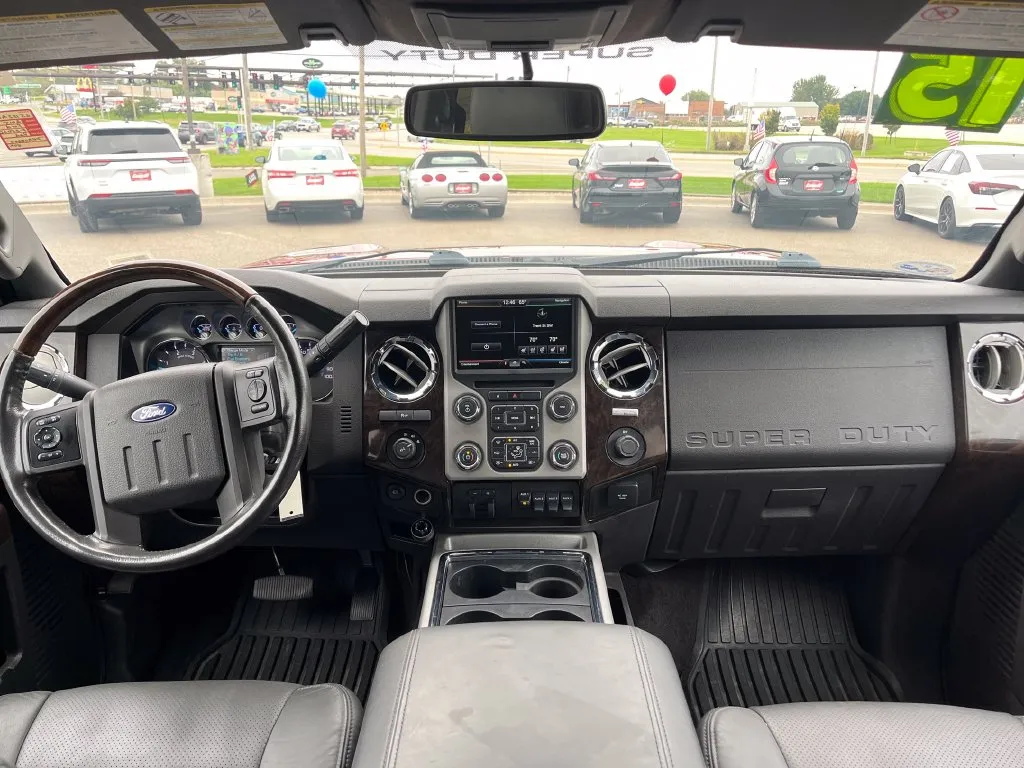Ford F-250SD photo 16