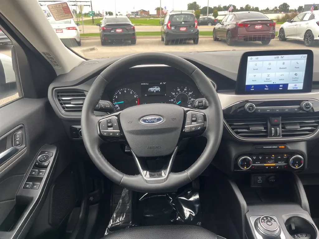Ford Escape photo 17