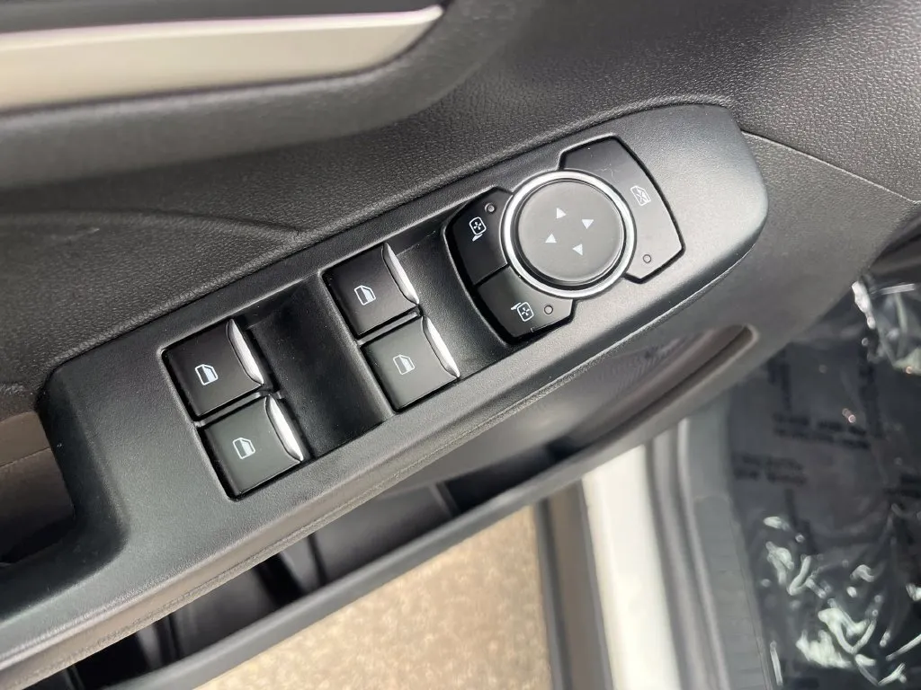 Ford Escape photo 14