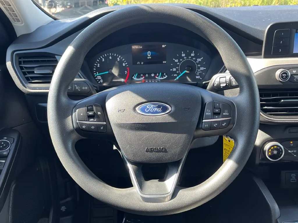 Ford Escape photo 18