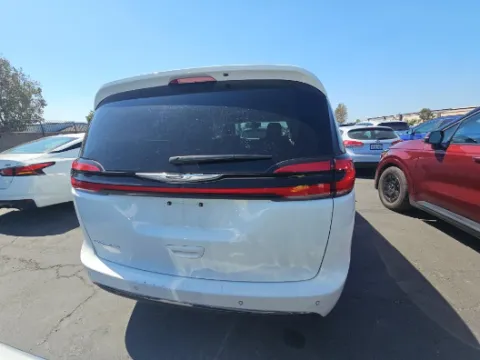 More photos of 2024 Chrysler Pacifica Touring L at Cassill Motors, IA