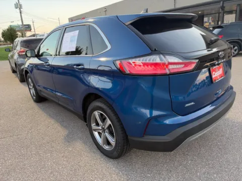 Photos of 2023 Ford Edge SEL for sale in Cedar Rapids, IA at Cassill Motors