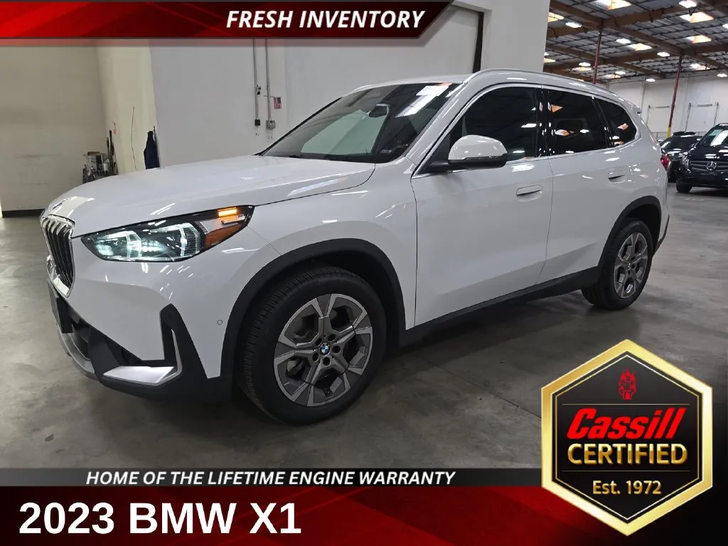 White 2023 BMW X1 xDrive28i for sale in Cedar Rapids, IA