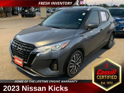 Gray 2023 Nissan Kicks SV for sale in Cedar Rapids, IA