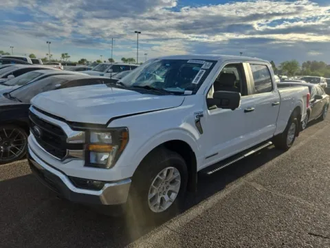 White 2023 Ford F-150 XLT for sale in Cedar Rapids, IA