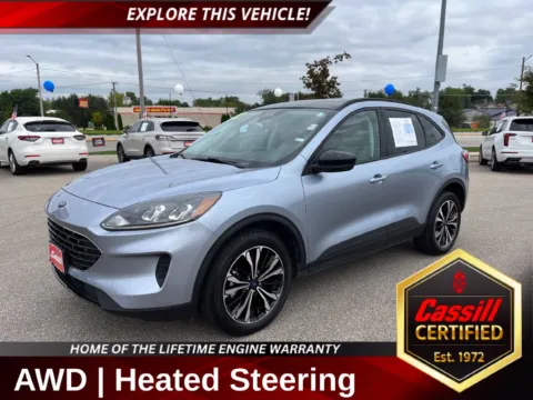 Silver 2022 Ford Escape SE for sale in Cedar Rapids, IA
