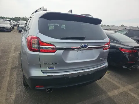More photos of 2022 Subaru Ascent Limited at Cassill Motors, IA